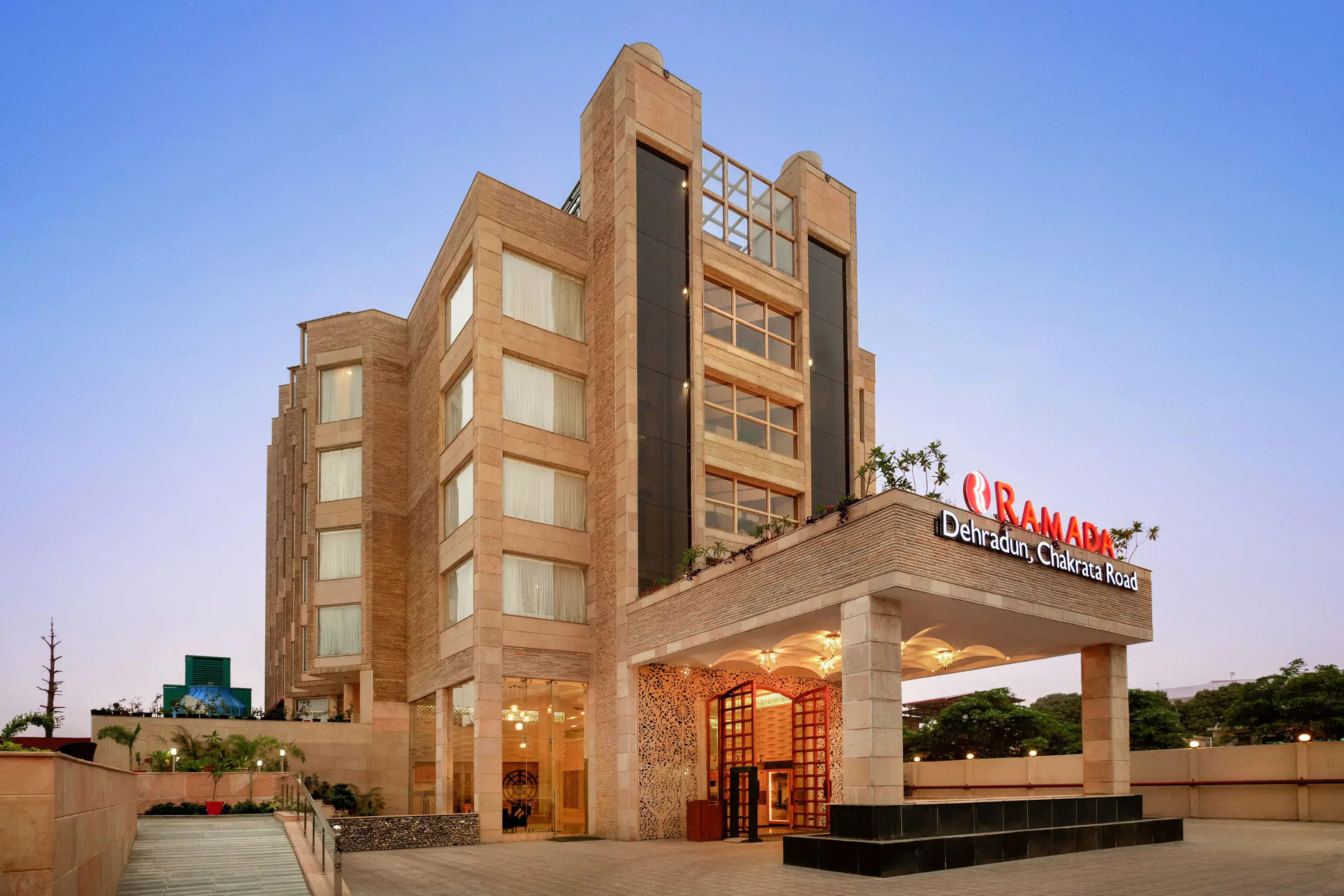 Ramada By Wyndham Hotel Dehradun