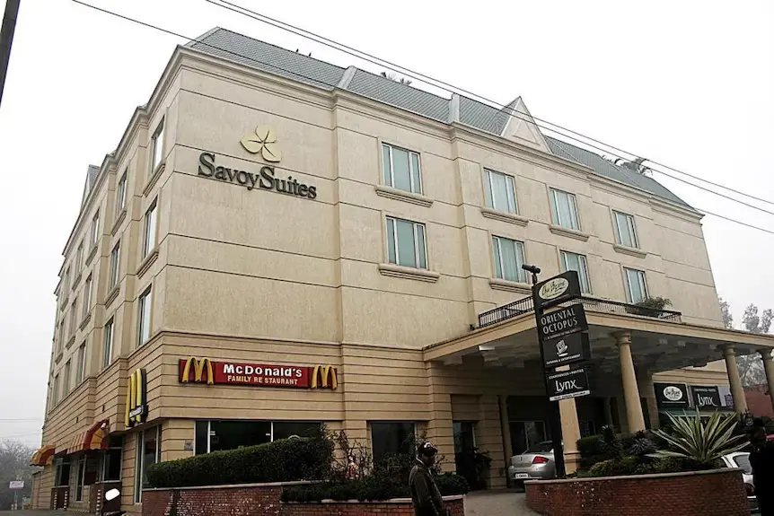 Savoy Suites Hotel Noida